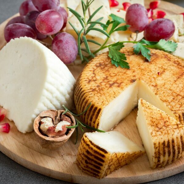Nel Regno di Babbo Natale: Delizie per un Natale Magico 🎅🧀✨